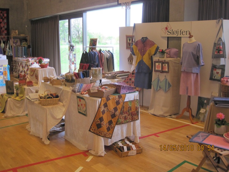 gal/Quiltefestival i Middelfart 2010/Butikker/QF 10 - Lis 051.JPG